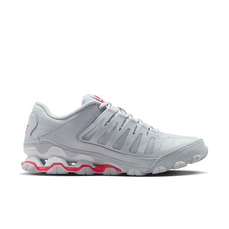 ナイキ（NIKE）（レディース）ジムシューズ トレーニングシューズ REAX 8 TR メッシュ グレー IO2400-001 フィットネス シューズの画像