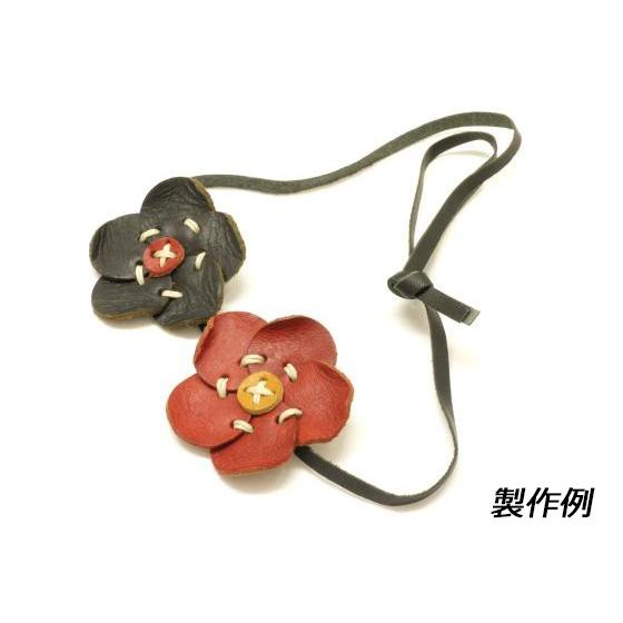丸革花弁のお花 型紙 F5cm 一個のお花の大きさ メール便対応 ぱれっと レザークラフト型紙 図案 Pkatagami005 レザークラフト材料専門店ぱれっと 通販 Yahoo ショッピング