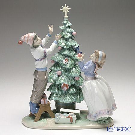 LLADRO（リヤドロ） 並行輸入品 ツリーを飾ろう 05897 : ブランド洋食