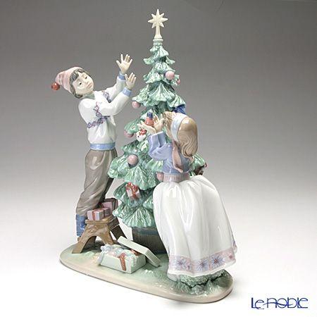 LLADRO（リヤドロ） 並行輸入品 ツリーを飾ろう 05897 : ブランド洋食