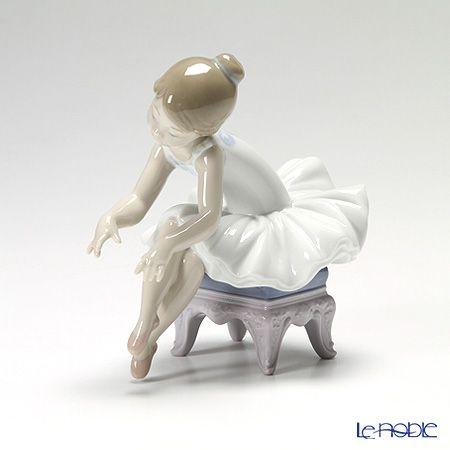 LLADRO（リヤドロ） 並行輸入品 リトルバレリーナ(出番前) 08125 