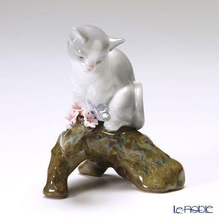 LLADRO（リヤドロ） 並行輸入品 桜の咲く頃 仔猫 08382 : ブランド洋食