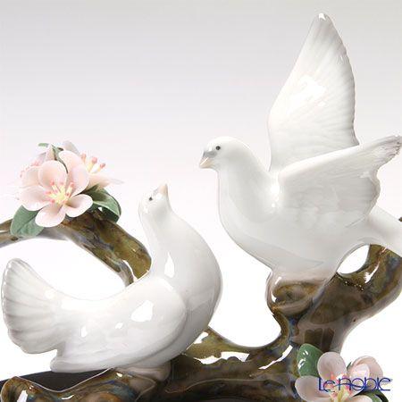 LLADRO 桜の唄 桜の唄 | リヤドロ公式オンライン