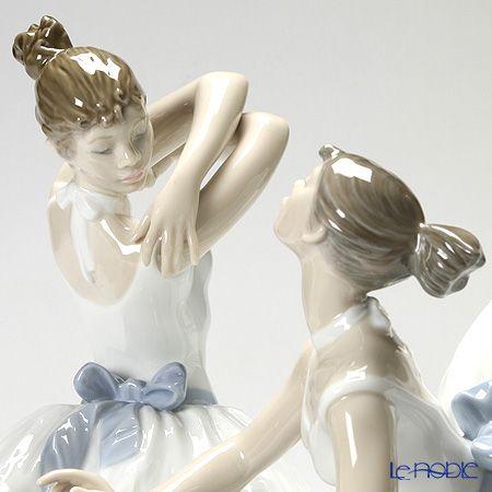 LLADRO 並行輸入品 リヤドロ バレエの華たち 08476 フィギュリン