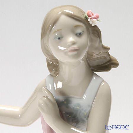 LLADRO（リヤドロ） 並行輸入品 穏やかな風 08585 : ブランド洋食器 ル