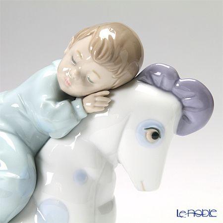 極美品 NAO フィギュリン 木馬でお昼寝 NAO 並行輸入品 ナオ 木馬でお昼寝 02001476 フィギュリン : ブランド