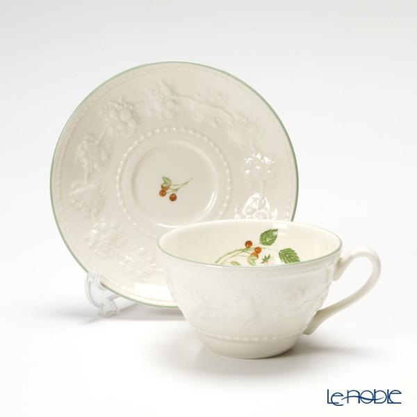 ウェッジウッド Wedgwood フェスティビティ ティーカップ&ソーサー 160ml(ラズベリー) アフタヌーンティー :003267770338:ブランド洋食器 ル・ノーブル - 通販 - Yahoo!ショッピング ウェッジウッド Wedgwood フェスティビティ ティーカップ&ソーサー 160ml(ラズベリー) アフタヌーンティー :003267770338:ブランド洋食器 ル・ノーブル - 通販 - Yahoo!ショッピング