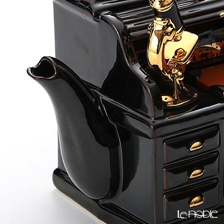 6000個限定のティーポット（James Herriot Desk）