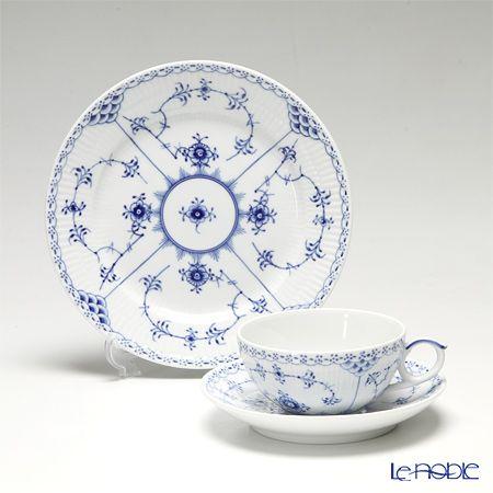 Royal Copenhagen ブルーフルーテッドハーフレース25cmプレート