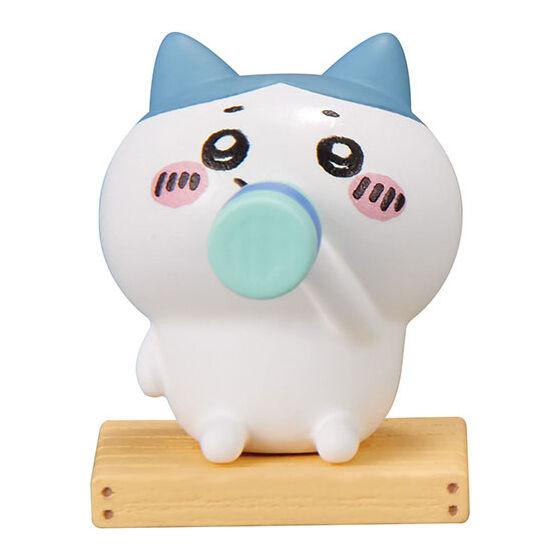 ハチワレ(牛乳)】びっくらたまご ちいかわ 〜みんなでサウナ