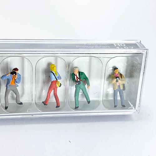Preiser 1/87 フォトグラファー6体(10089) ミニチュア ジオラマ インスタ映え フィギュア |  | 03