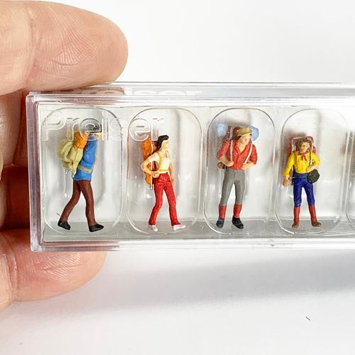 Preiser 1/87 バックパッカー6体(10113) ミニチュア ジオラマ インスタ映え フィギュア |  | 03