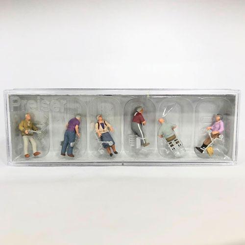Preiser 1/87 10718 歩行器を使う老人 ミニチュア ジオラマ フィギュア | 