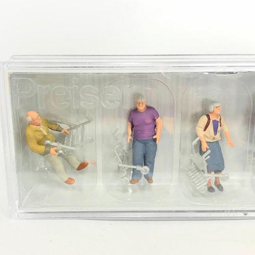 Preiser 1/87 10718 歩行器を使う老人 ミニチュア ジオラマ フィギュア |  | 01