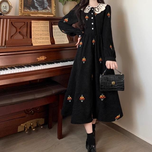 ロングワンピース 長袖 ワンピース レディース 秋 黒 花柄ワンピース
