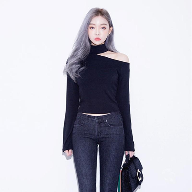 新品　某ブランドサンプル品　アシンメトリー肩見せカットソー　アイボリー 新品某ブランドサンプル品アシンメトリー肩見せカットソーアイボリー