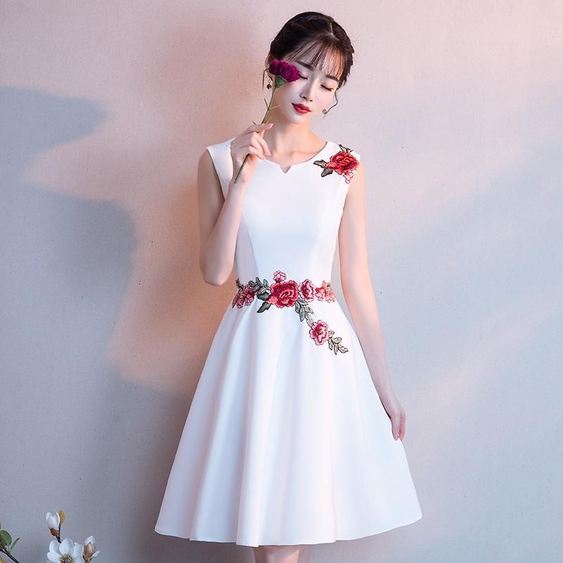 パーティードレス 花柄 刺繍 ミニ丈 ひざ上丈 大きいサイズ 3L 小さい