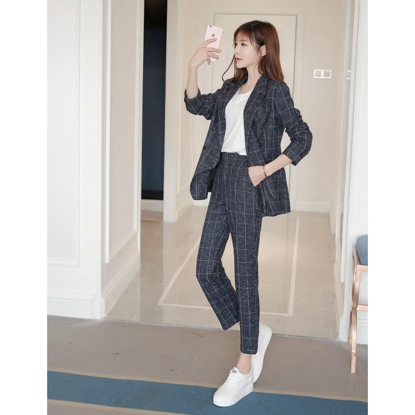 まゆ　パラスパレスチェックカジュアルパンツスーツ 7days Life Styling セットアップ 「うすカル・洗える」シャドー