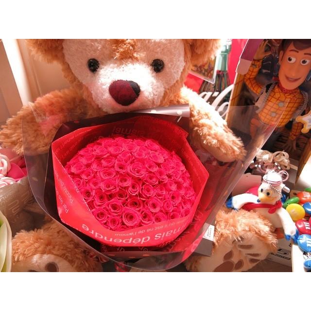 プロポーズ ダッフィーぬいぐるみ 花束 70cm 花 フラワーギフト たっぷりプリザーブドフラワー バラ100本 プロポーズ 誕生日プレゼント プレゼントに Dafee 70cm 100rose 0716 001 フラワーガーデンリーブス 通販 Yahoo ショッピング