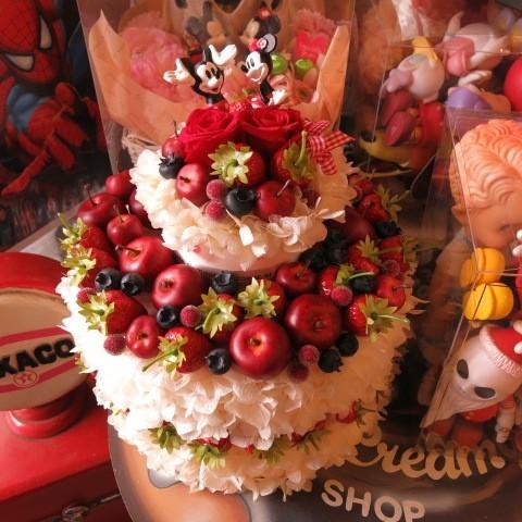 プリザーブドフラワー 結婚祝い ディズニー フラワーギフト ケーキ ミッキー ミニー フルーツいっぱいの3段スペシャルケーキ ホワイト ケース付き Pre Spe 3cake 002 フラワーガーデンリーブス 通販 Yahoo ショッピング