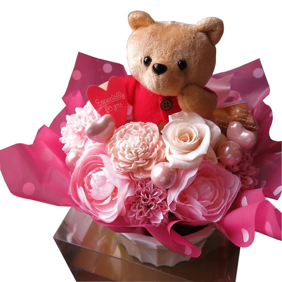 プーさんぬいぐるみ入り 花束風ギフト プリザーブドフラワー入り ケース付き プーさん柄はおまかせです Pusan Rose1 Case 001 フラワーガーデンリーブス 通販 Yahoo ショッピング