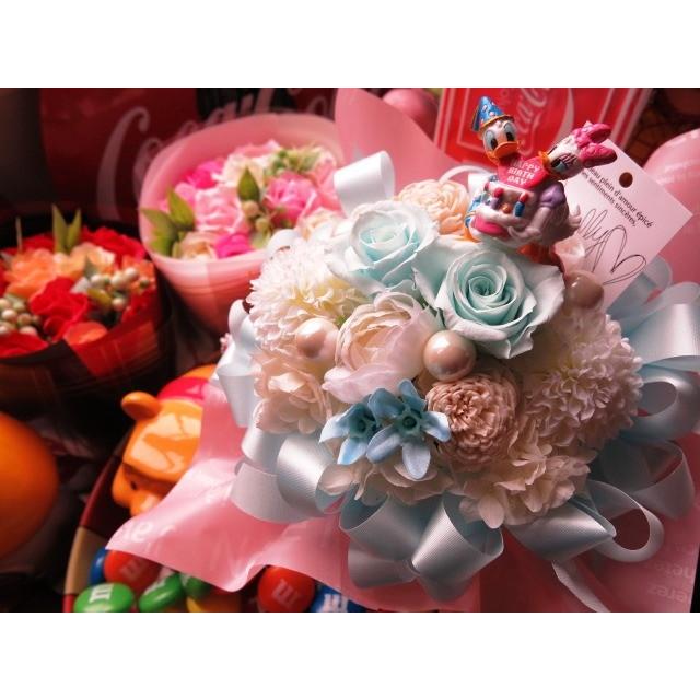 ディズニー 誕生日プレゼント 花 ドナルド デージー入り 水色バラ プリザーブドフラワー入りギフト ケース付き Puti Mizuiro2 Casu Donade Tan A 004 フラワーガーデンリーブス 通販 Yahoo ショッピング