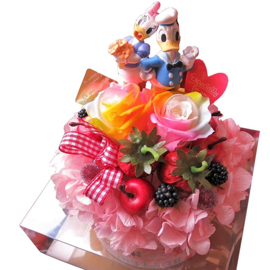 ディズニー フラワーギフト ドナルド デージー ピック入り レインボーローズ プリザーブドフラワー入り ケーキ Rainbow Cake Donade 001 フラワーガーデンリーブス 通販 Yahoo ショッピング