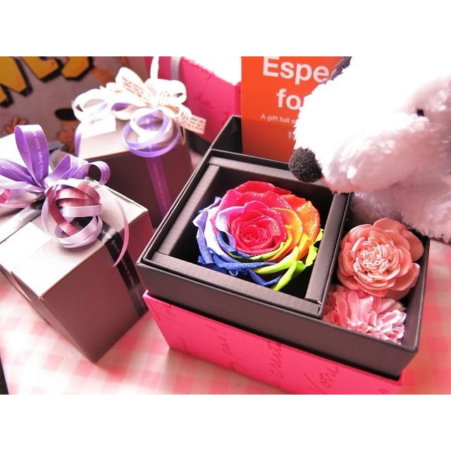 成人式 彼女 女性 プレゼント スヌーピー 花 横長ボックス ダイヤモンドローズレインボー入り プリザーブドフラワー Seijin Snoopy1 Yokonaga Daiyareinnbo1 002 フラワーガーデンリーブス 通販 Yahoo ショッピング