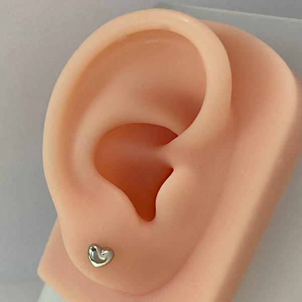 PT900 ハート5mm ぷっくりピアス ファーストピアス プラチナ Pt900 4mm 5mm ぷっくり ハート 太