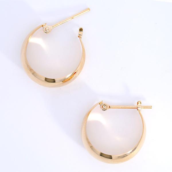 ムーンピアス 18金 月形ピアス 月 月甲 18k ゴールド 7mm×15mm 地金ピアス 両耳 レディース 月型 イエローゴールド ピヤス ぴあす フープ 爆買の画像