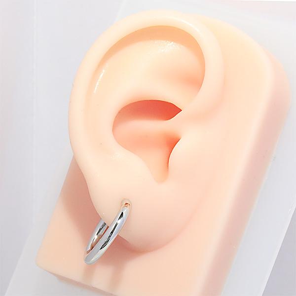 美品 PT900 フープピアス　プラチナ　3mm幅 プラチナ 3mm幅 PT900 フープピアス 直径20mm 太め 3mm×20mm 遮断式
