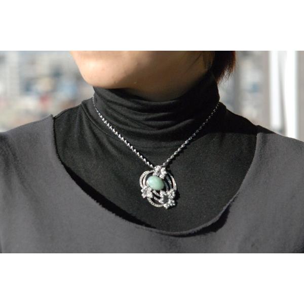 碌山 翡翠 シードパール ブローチペンダント 大粒ヒスイのクラシックな