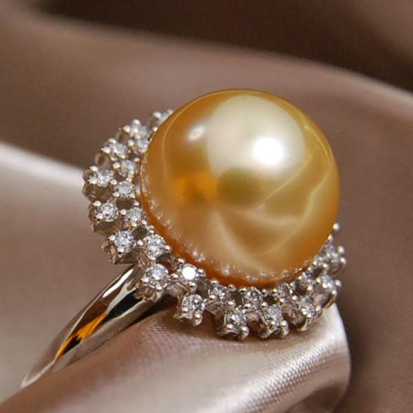 Pt900ダイヤモンド＆12mm白蝶真珠リング 金真珠 秀逸なゴールド白蝶真珠をダイヤモンドで囲んだ至高のプラチナリング :10000526