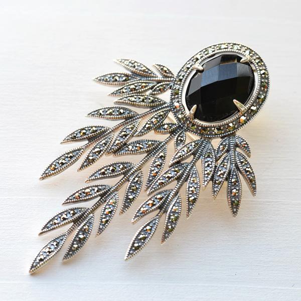 碌山 オニキス マルカジット ブローチペンダント 優美でエレガントな