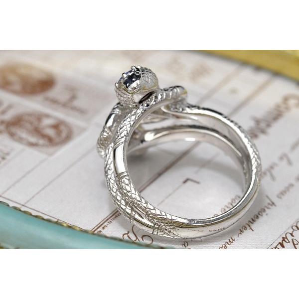 碌山 オパール スネーク リング オパールのブルーが美しい蛇モチーフ