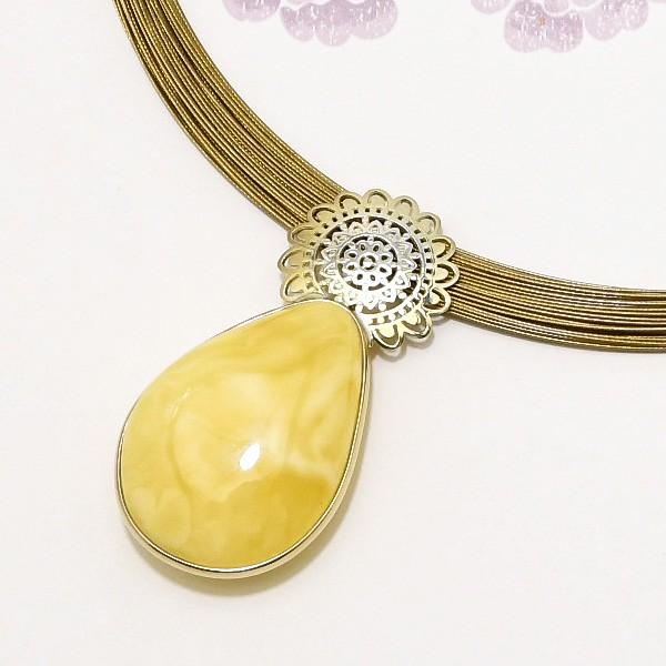 ロイヤルアンバー 多連ワイヤー オメガ ペンダント ネックレス 希少な