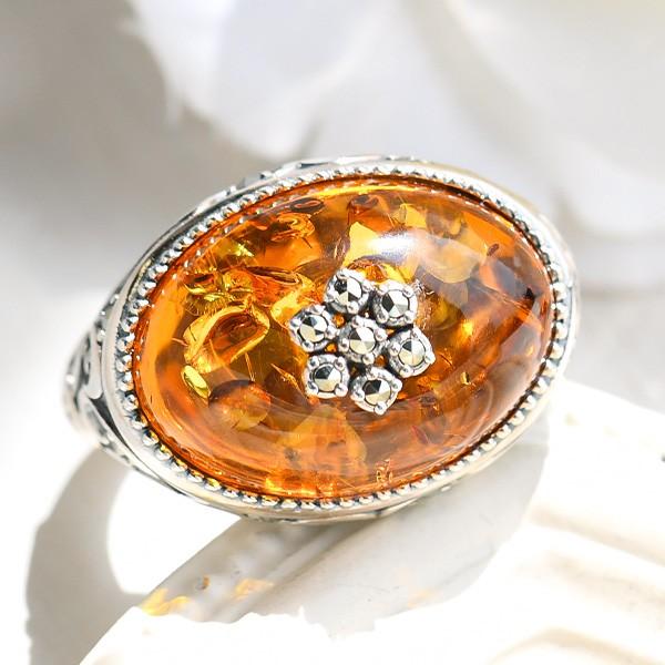 碌山 リトアニア産 琥珀 アラベスク リング 大粒アンバーのゴージャス