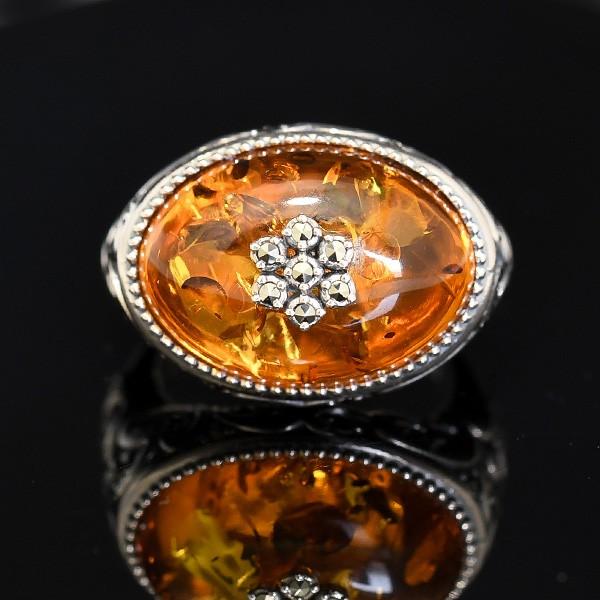 碌山 リトアニア産 琥珀 アラベスク リング 大粒アンバーのゴージャス