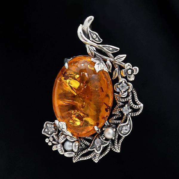 碌山 ウィリアムモリス ヤグルマギク 琥珀 ブローチペンダント 国内