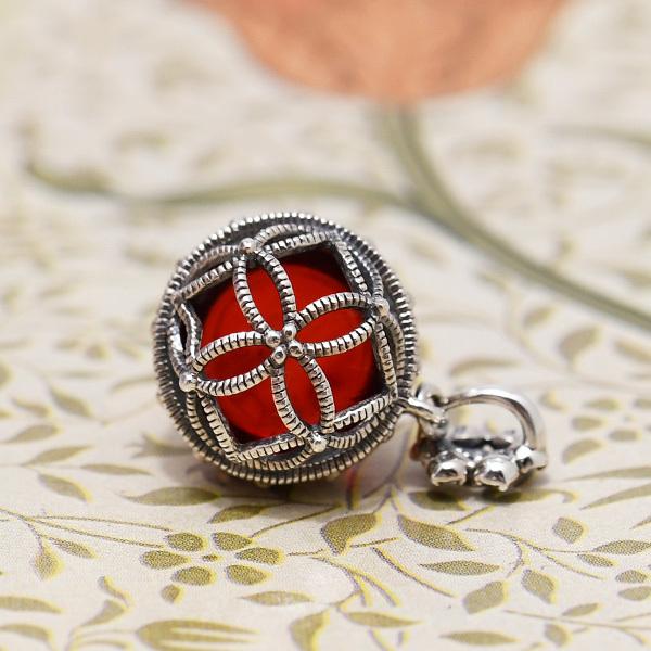 碌山 レッドアンバー ペンダントトップ 特注カラー！ コロンとつややか