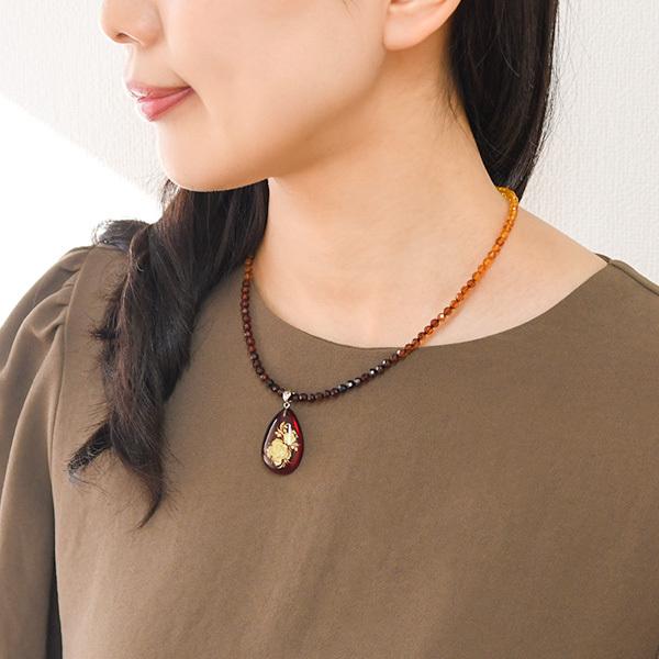 レッドアンバー インタリオ ペンダント 琥珀 グラデーションネックレス  