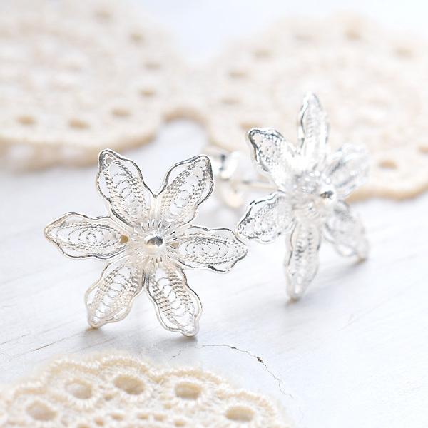 フィリグリー フラワー ピアス 美しい手仕事の繊細な銀線細工 ジョグ