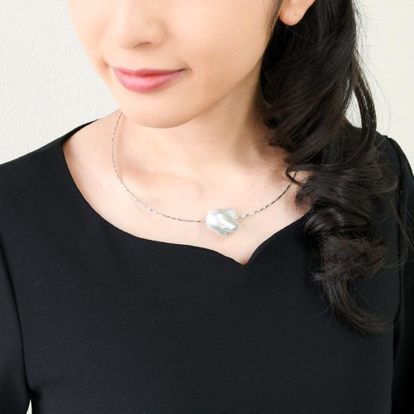 特大 メタリック バロックパール カットツイストオメガネックレス 虹色 