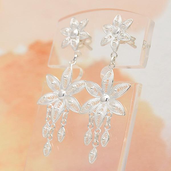 フィリグリー ツインフラワー ピアス 美しい手仕事の繊細な銀線細工