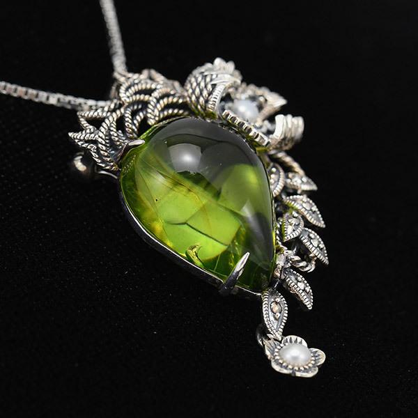 碌山 ウィリアムモリス コンプトン ドロップ 琥珀 ブローチペンダント