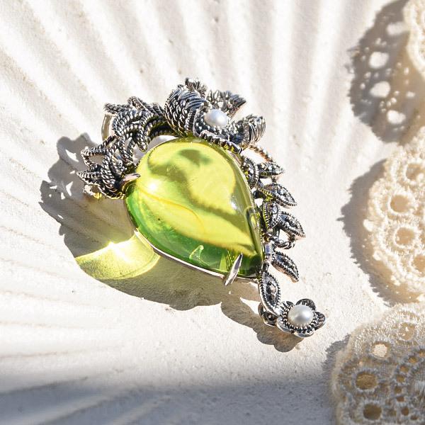 碌山 ウィリアムモリス コンプトン ドロップ 琥珀 ブローチペンダント