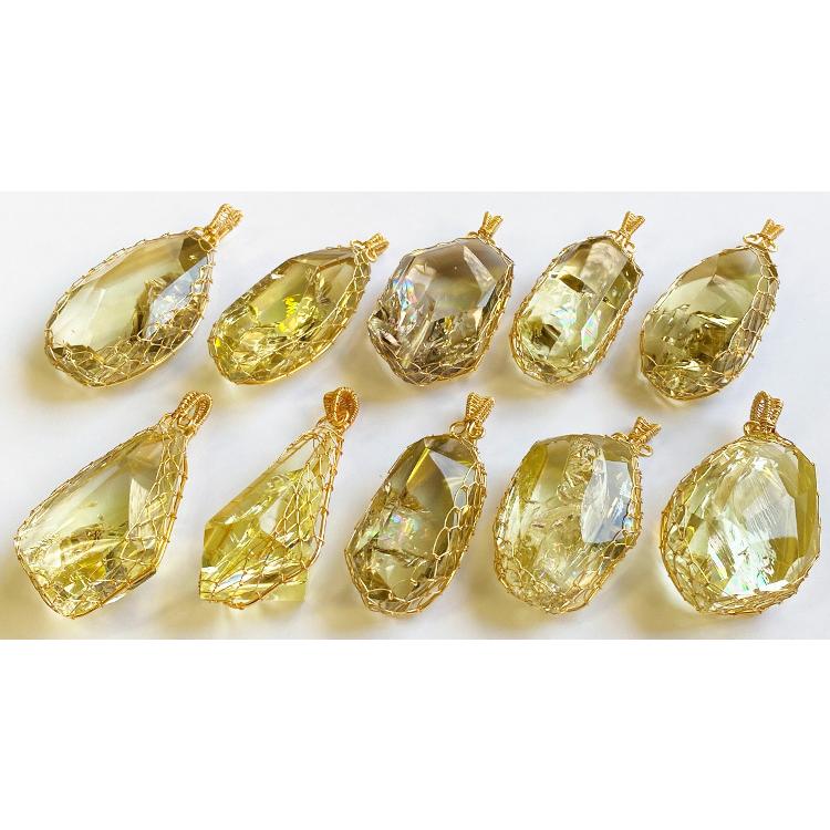 レインボー ビアクォーツ ラフカット ペンダントトップ 21-32g 