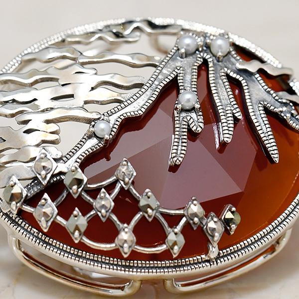 碌山 赤めのう 赤富士 ブローチペンダント シックな和のデザイン