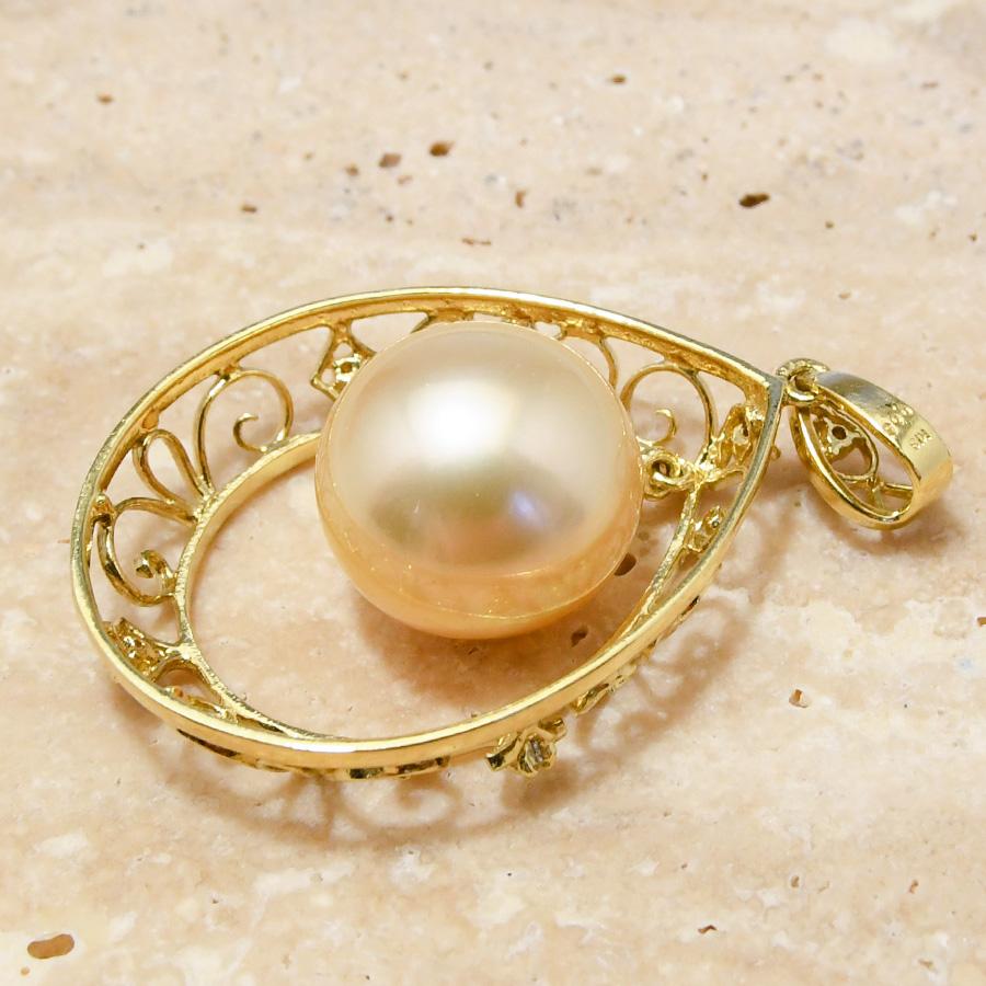 最終♥白蝶真珠　K18　ダイヤモンド　ペンダントトップ K18YG 白蝶真珠 ダイヤモンド ペンダントトップ 繊細な透かし