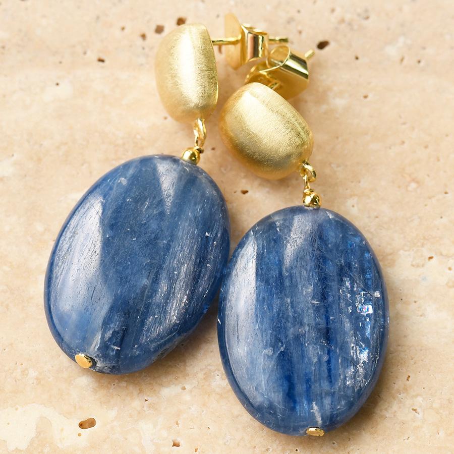 カイヤナイトの雫】カイヤナイト、トパーズ他チャームピアスイヤリング